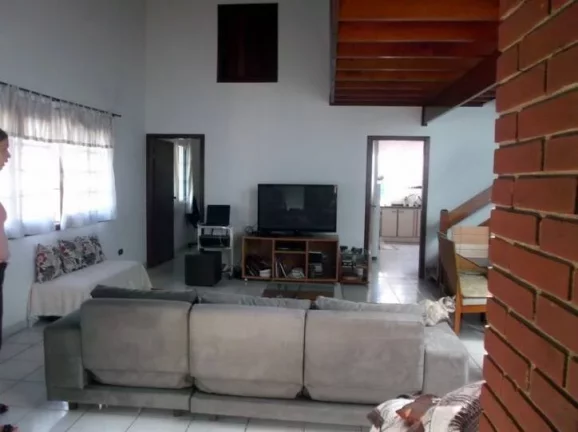 Imagem LINDO SOBRADO EM LOCAL PRIVILEGIADO.