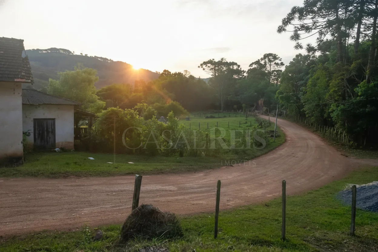 Imagem Chácara 142 m² à venda em Pocinhos do Rio Verde, Caldas