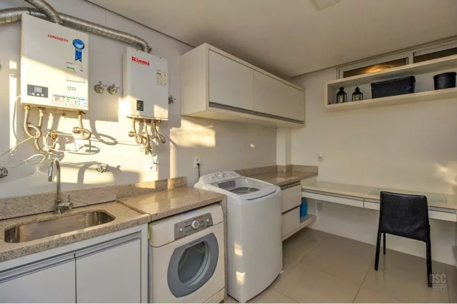 Imagem Casa em Condomínio para venda no bairro Nonoai em Porto Alegre