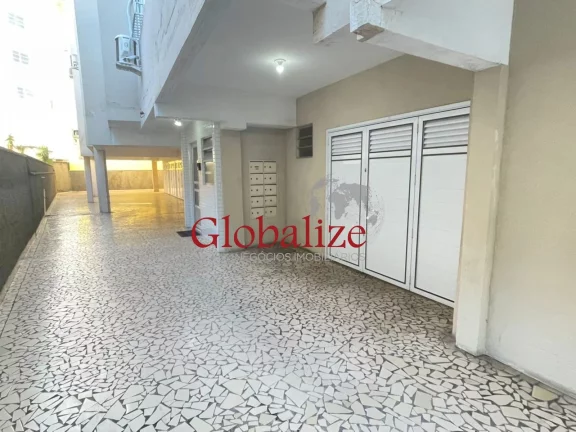 Imagem Apartamento à venda com 96m², 2 quartos, dependência, garagem fechada por R$480.000,00 na Ponta da Praia em Santos