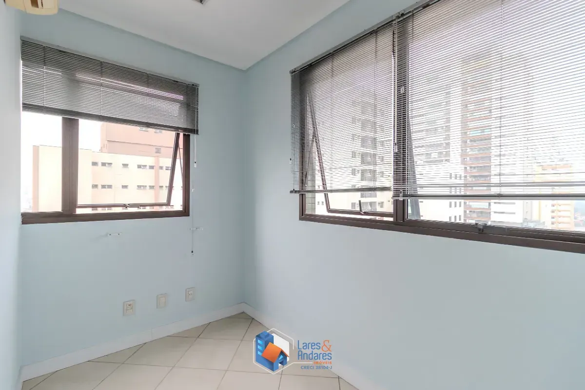 Imagem Conjunto comercial para venda em Campo Belo, 61m²