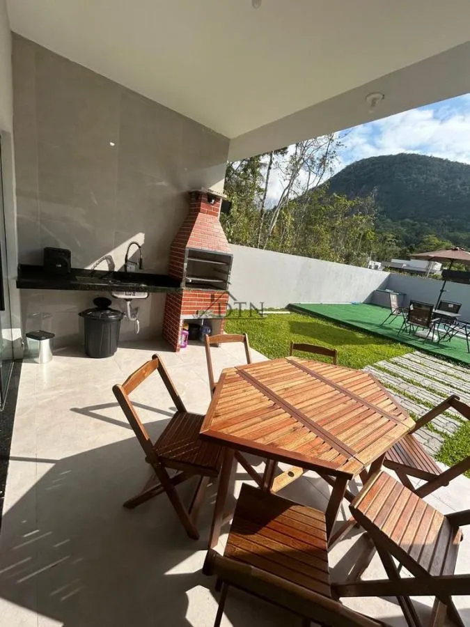 Imagem Casa para Venda em Caraguatatuba, Mar Verde II, 3 dormitórios, 3 suítes, 1 banheiro, 4 vagas
