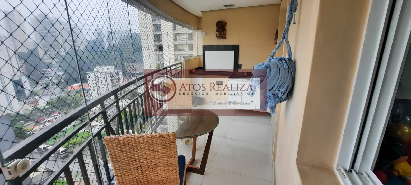 Imagem Vendo Oportunidade de Alto Padrão no Morumbi. Apartamento de 100M², 3 Dormitórios com planejados, sendo 1 Suíte, Sacada Gourmet envidraçada com Churrasqueira, Torre única com vista Livre panorâmica, 2 Vagas Fixa Cobertas, Piscina Semiolímpica, condomínio 