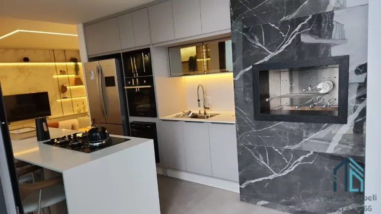 Imagem Apartamento Frente Mar, MOBILIADO e DECORADO, 03 suítes, 02 vagas, em Balneário Piçarras, SC