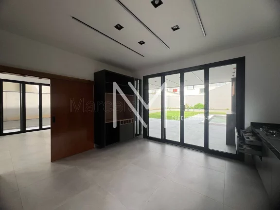 Imagem Casa Alto Padrão para venda 4 Suítes 1 Master 367m² - Bairro Urbanova