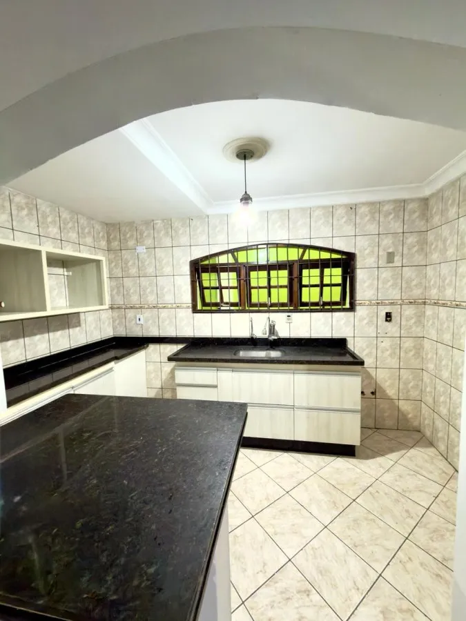 Imagem Casa para Venda em Santo André, Vila Vitória, 3 dormitórios, 1 suíte, 3 banheiros, 8 vagas