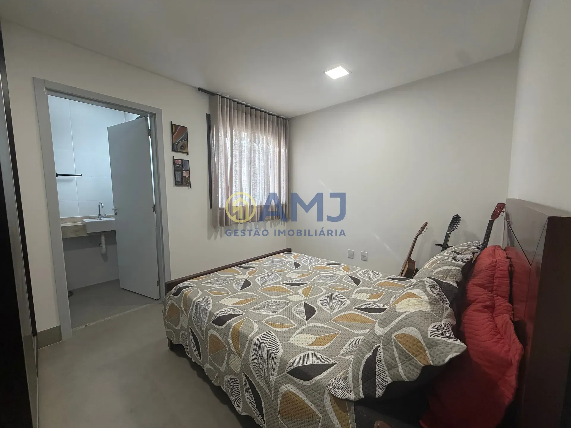 Imagem SOBRADO SEMI-NOVO À VENDA NO HOUSE GARDEN CASCAVEL | JARDIM ATLÂNTICO | GOIÂNIA