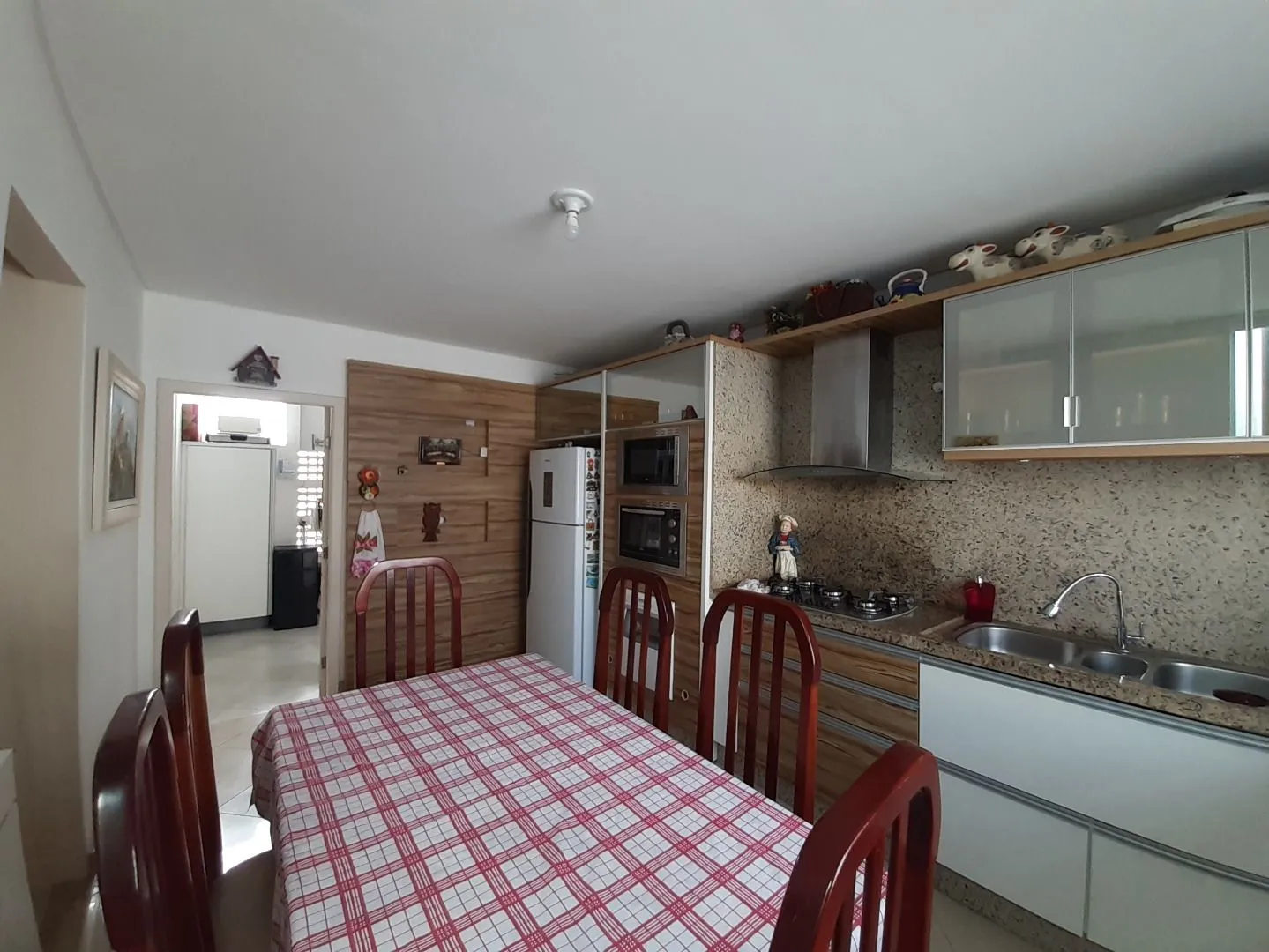 Imagem Casa à venda com 3 quartos 1 suíte, 180m² em Estreito Florianópolis