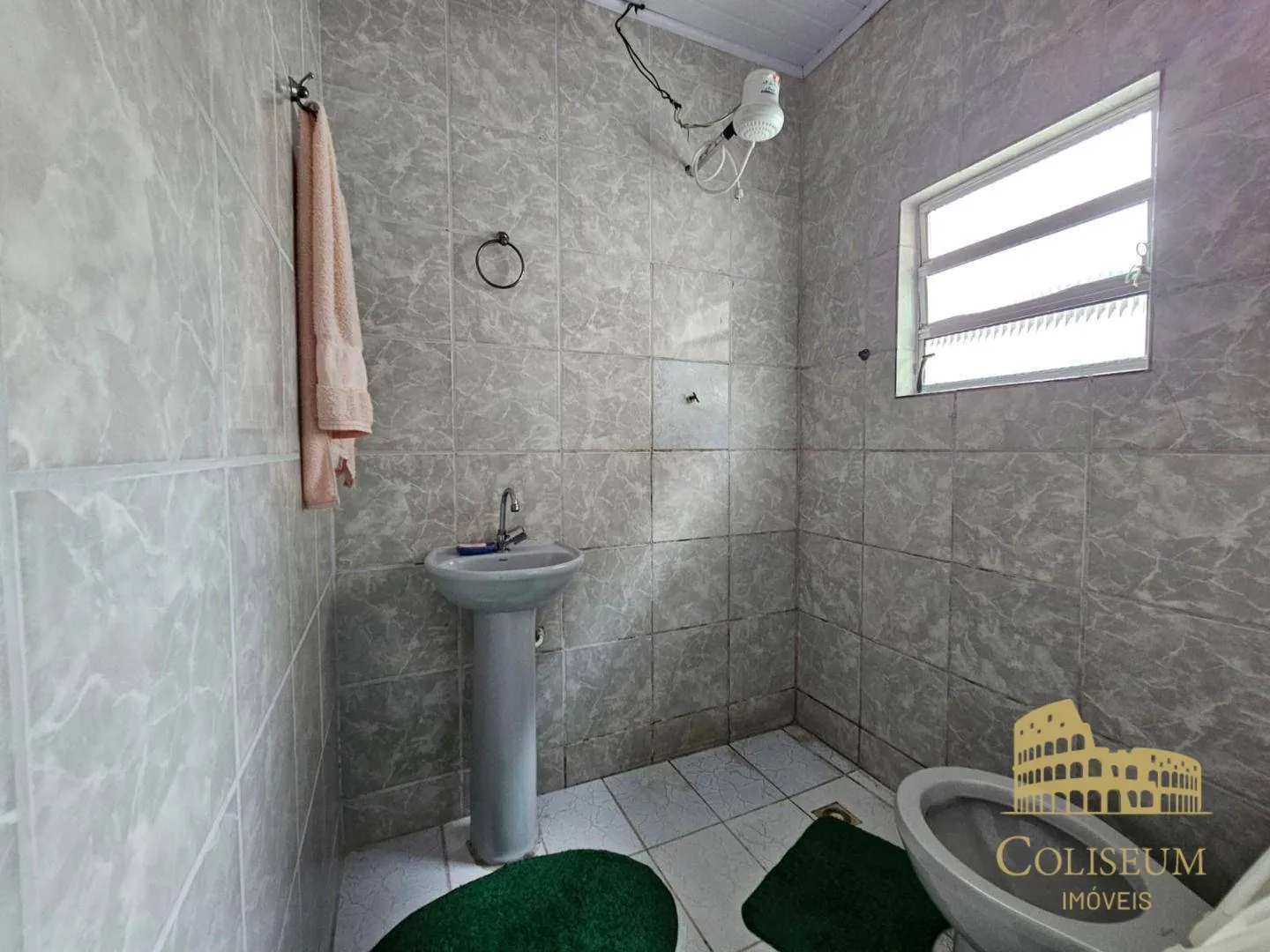 Imagem Casa com 2 dormitórios à venda, 93 m² por R$ 330.000,00 - Vila Antártica - Praia Grande/SP
