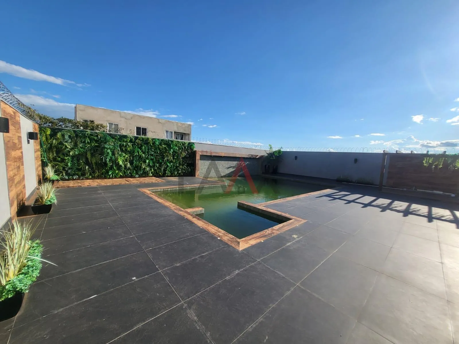 Imagem Sobrado alto padrão com 3 suítes à venda,595.00 m², DOS ESTADOS, GUARAPUAVA - PR