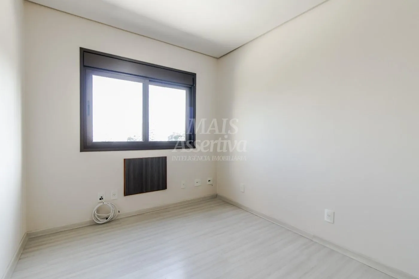 Imagem                                                 R$ 709.000,33

Apartamento e...