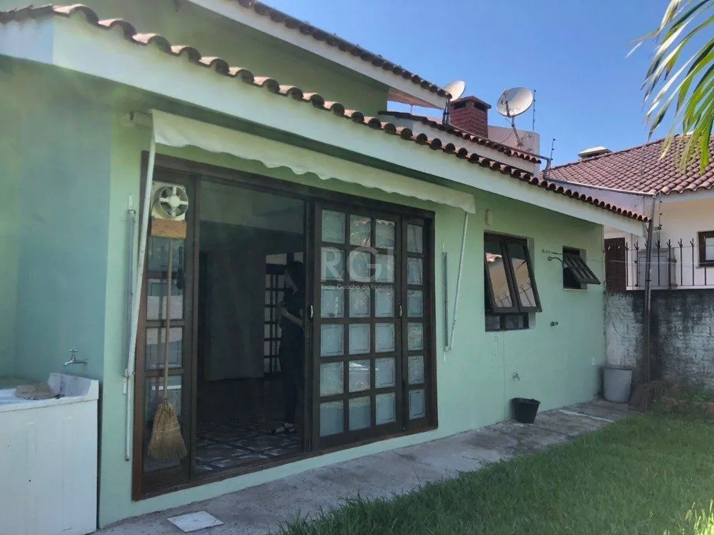 Imagem Casa para Venda - 180.19m², 3 dormitórios, sendo 1 suites, 2 vagas - Camobi