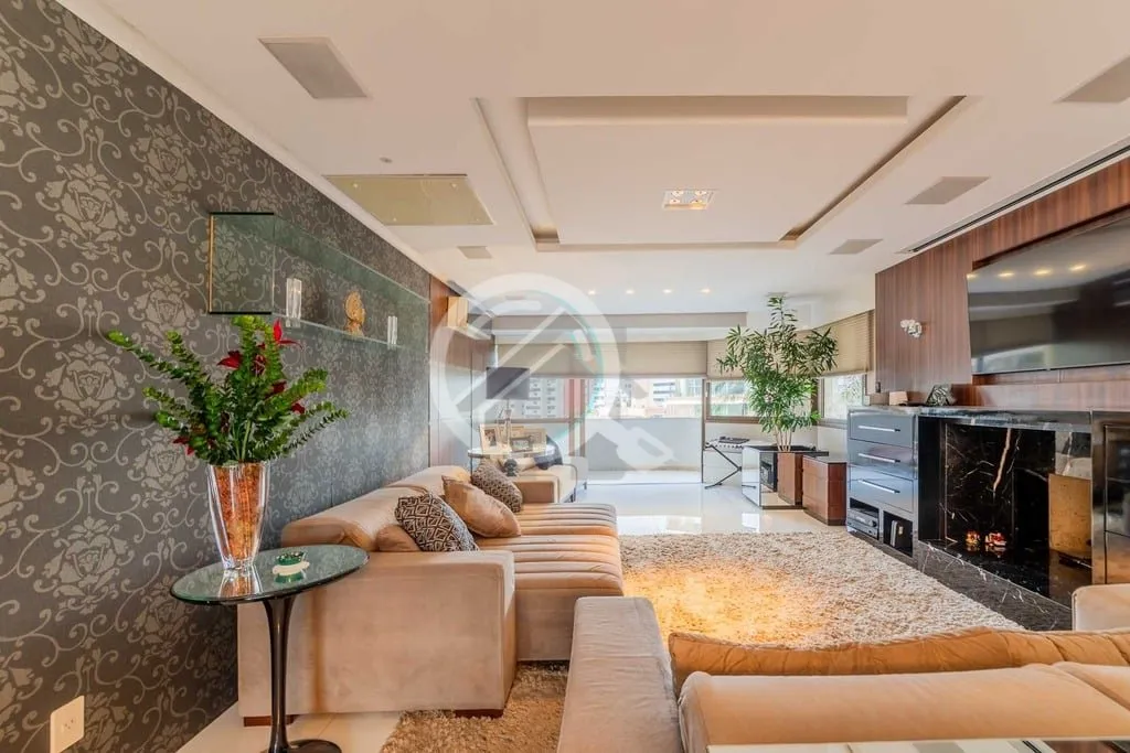 Imagem Apresentamos um sofisticado apartamento no bairro Petrópolis, com 266 m² de área privativa, ofere...