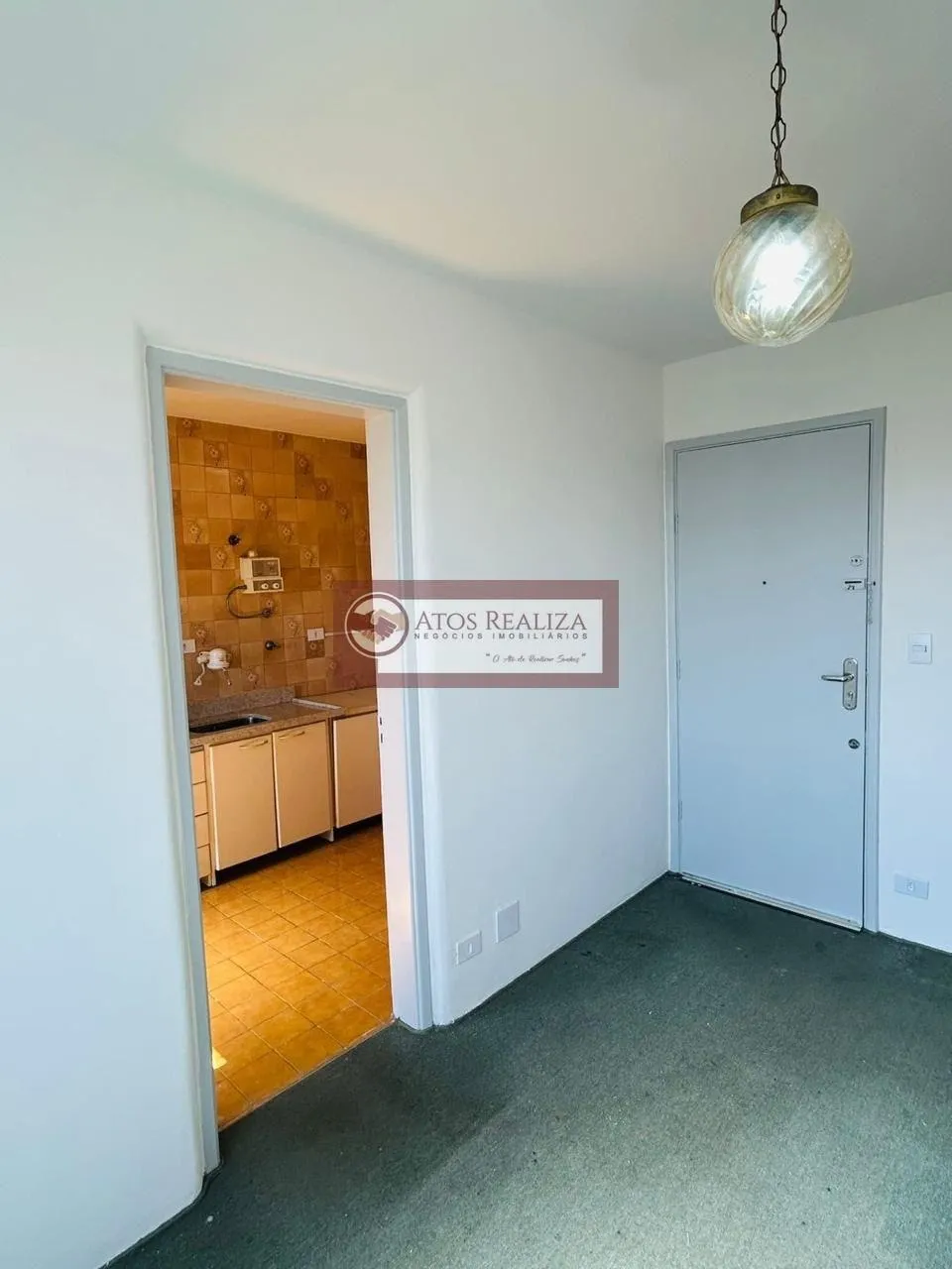 Imagem Apartamento de 2 Dormitórios à Venda no Parque das Árvores, SP, 45m², Valor de Oportunidade..