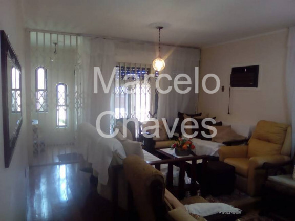 Imagem Casa com 3 Quartos à Venda, 250 metros em Medianeira - Porto Alegre