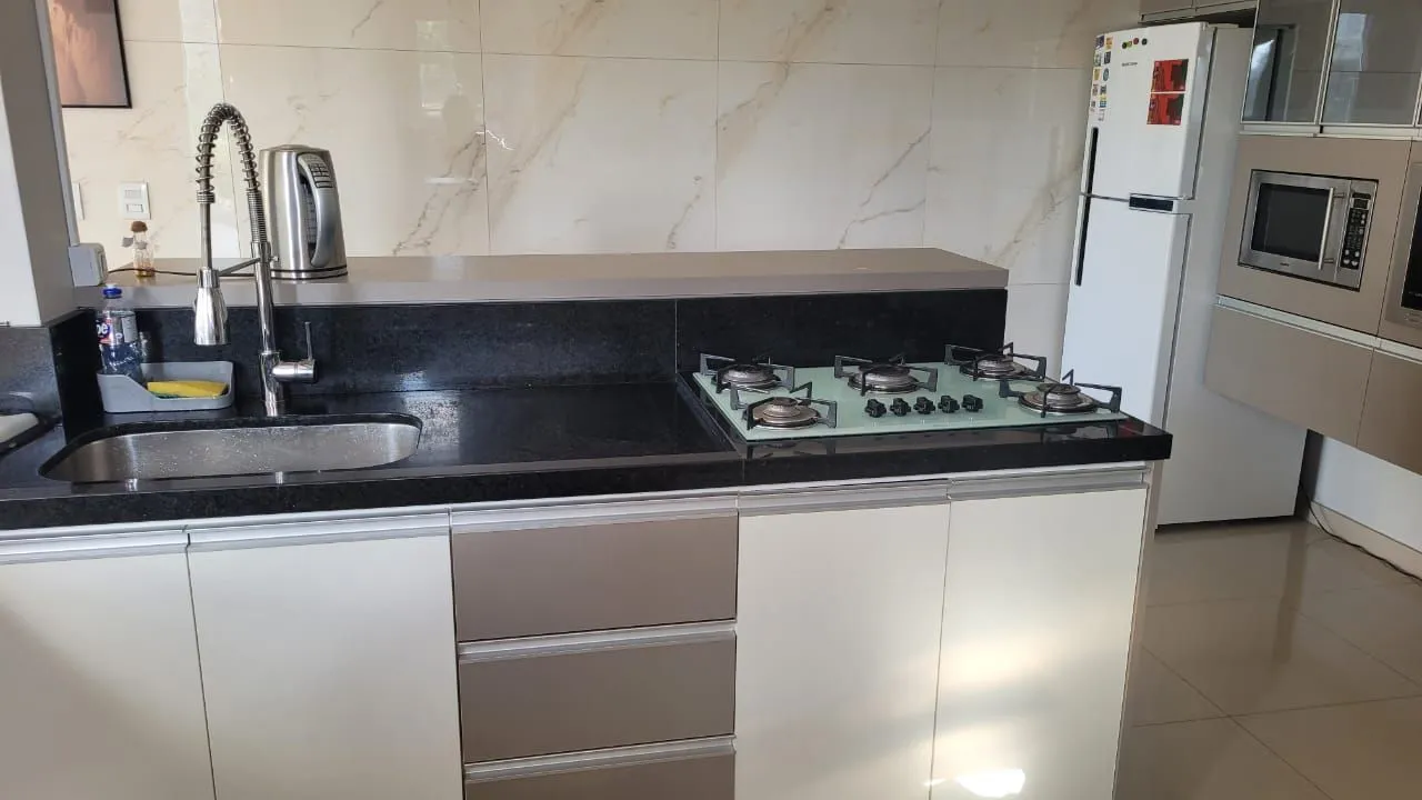 Imagem Sobrado de Alto Padrão na Vila Nova - 3 Dormitórios e 170 m² de Conforto e Estilo!