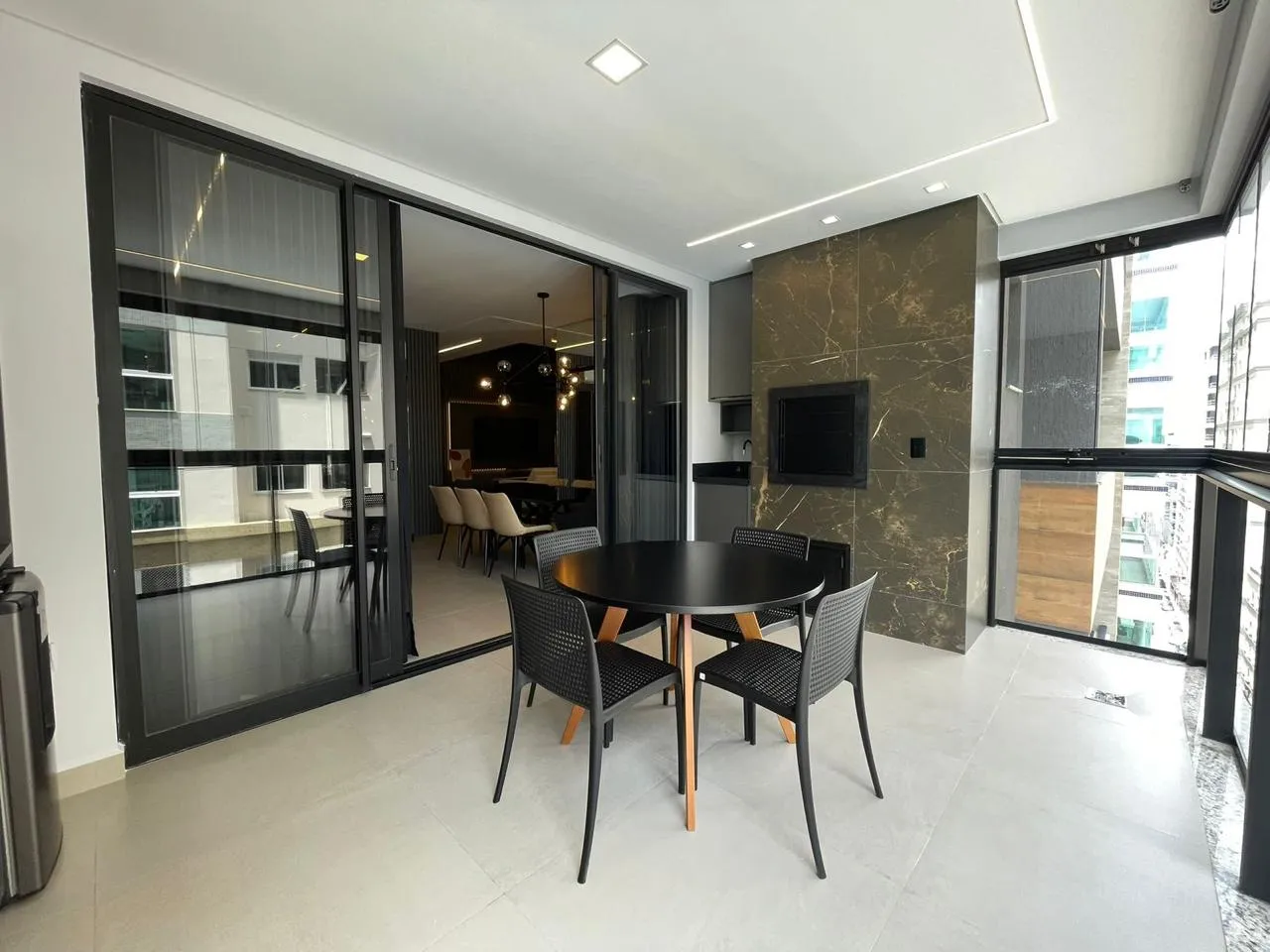 Imagem Apartamento à venda com 135m2 por R$ 2.500.000,00