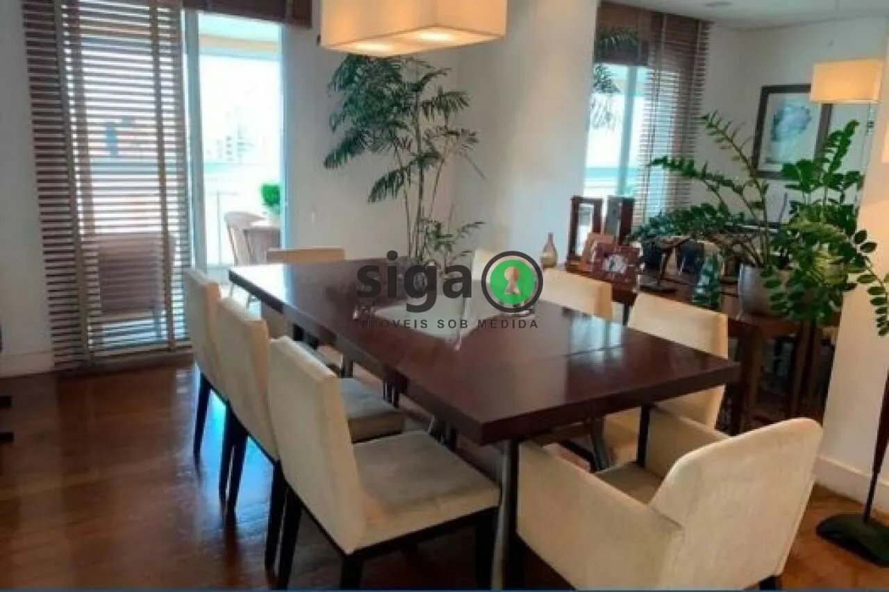 Imagem Apartamento em Moema Alto Padrão - 275m², 3 quartos e 4 Vagas!