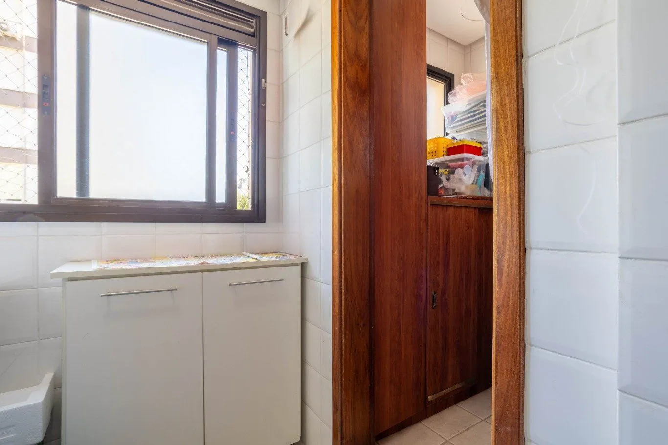 Imagem Apartamento de 3 quartos e 93m² à venda em Rio Branco, Porto Alegre.