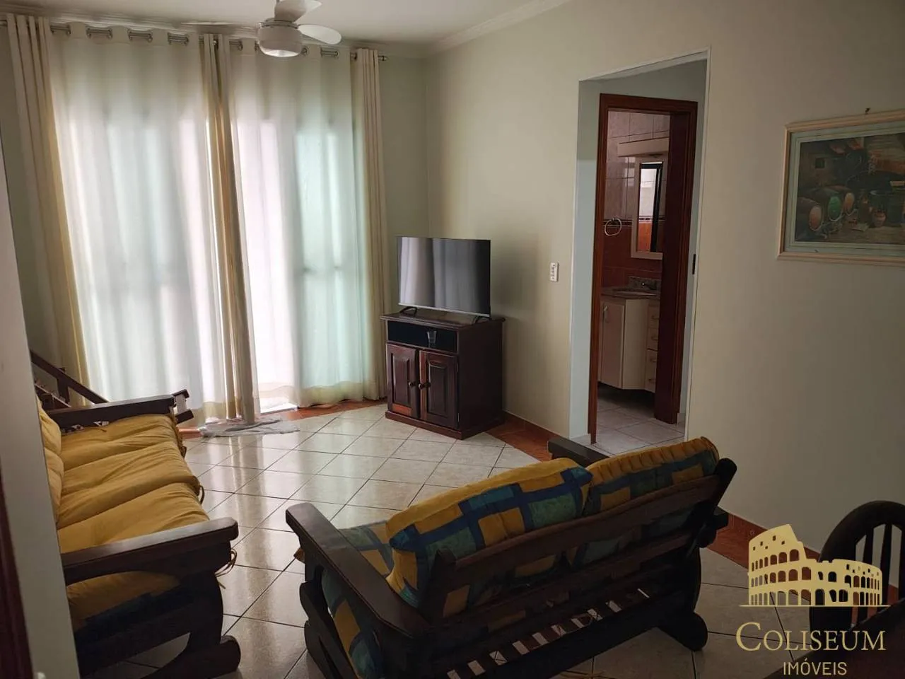 Foto do imóvel Apartamento 1 Dormitório, 1 Vaga, 50 mts da Praia