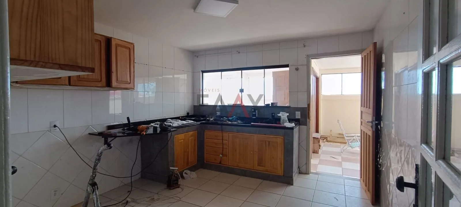 Imagem Casa com 4 dormitórios para locação, ALTO DA XV, GUARAPUAVA - PR