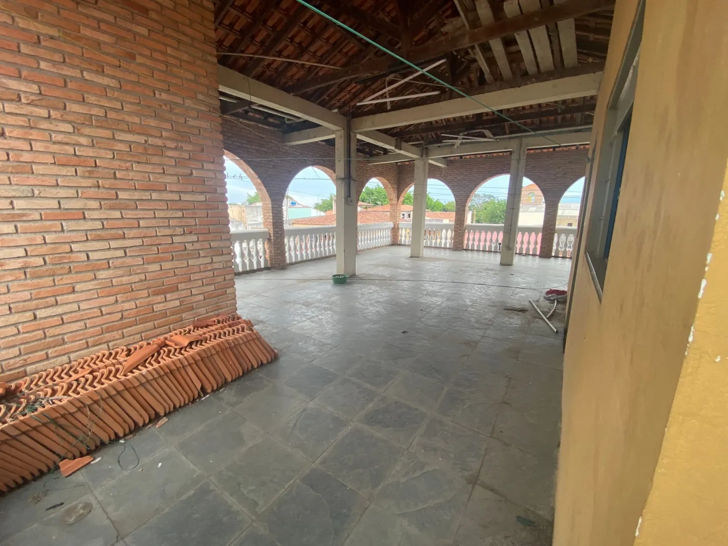 Imagem Comercial à venda 3 Quartos, 1 Suite, 2 Vagas, 200M², Ponte Alta, Aparecida - SP
