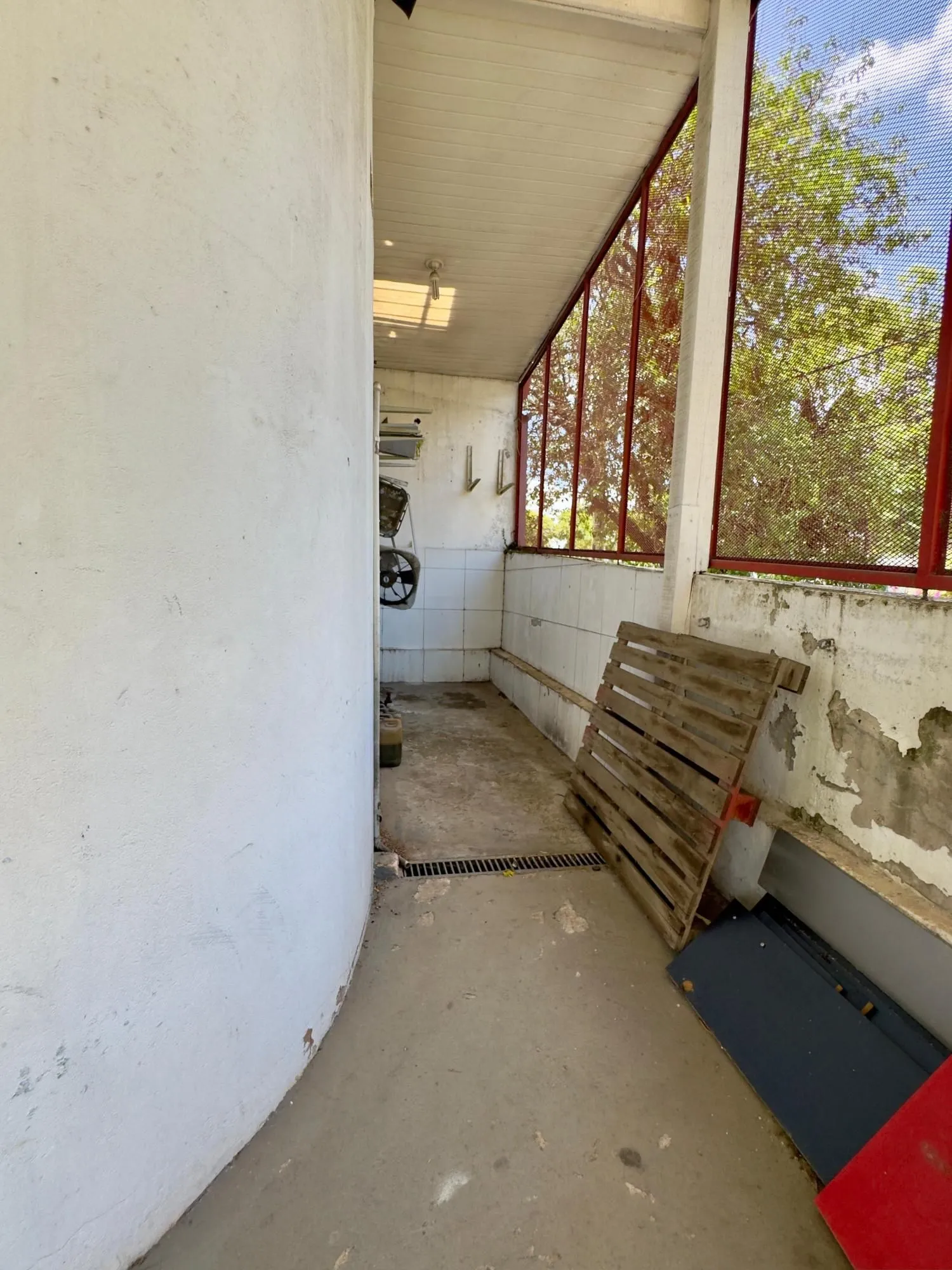 Imagem OPORTUNIDADE PARA INVESTIDORES - TERRENO DE ESQUINA NA DOM PEDRO II