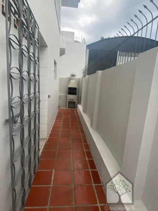 Imagem Casa a poucos passos da Av Mauro Ramos