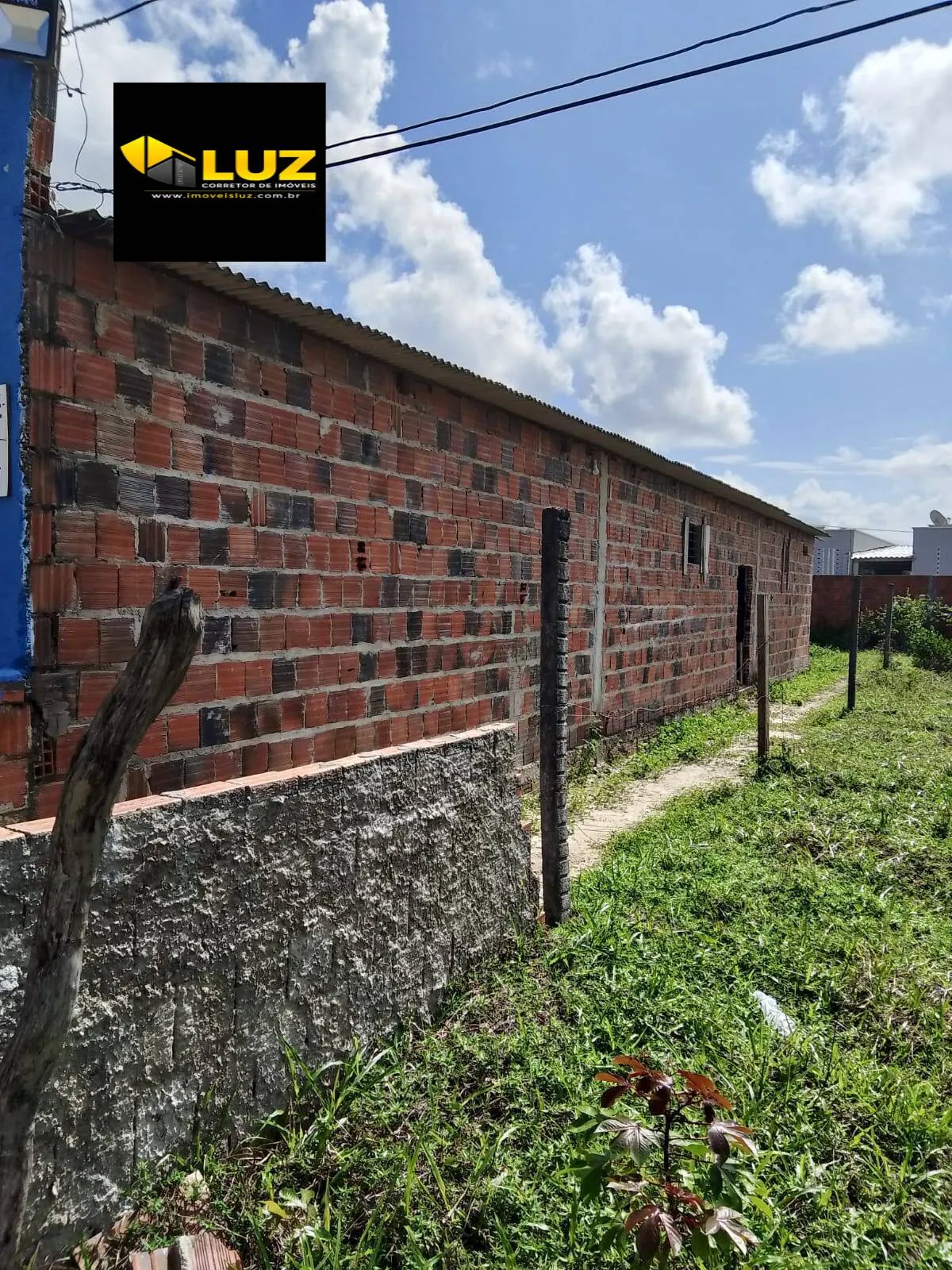 Imagem Oportunidade Única! Galpão à Venda em Aquiraz - Ideal para Seu Negócio