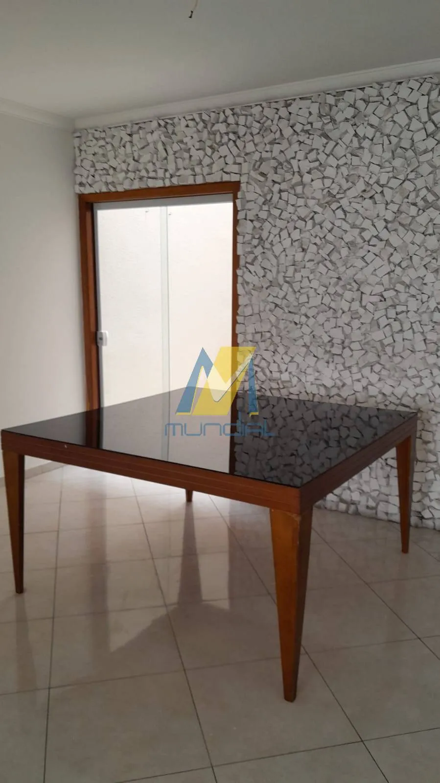 Imagem Sobrado com 3 suítes e 4 vagas à venda no Parque das Nações