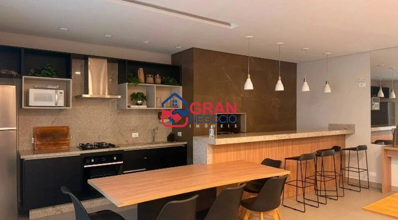 Imagem Vendo Apartamento CIC - Condomínio Clube