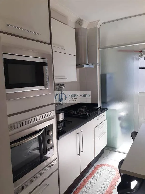 Imagem Apartamento com 2 dormitorios 1 vaga , varanda na Cidade Lider .