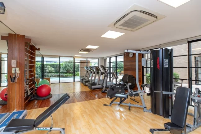 Imagem Apartamento à venda em São Paulo, Vila Nova Conceição, com 3 quartos, 161m2