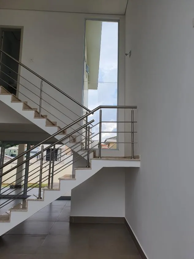 Imagem Sobrado com 240 m2 de construção no Condomínio Swiss Park em Campinas!