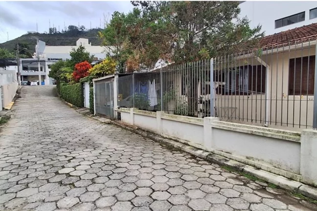 Imagem TLL 399 Lote 590441044-59 - Terreno à venda no bairro Trindade - Florianópolis/SC