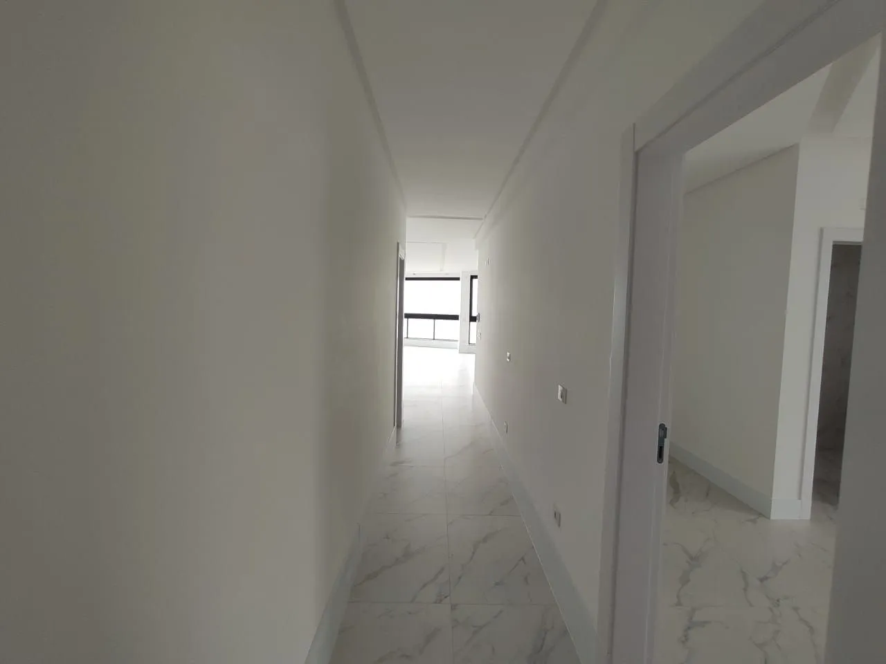 Imagem Apartamento com vista para o mar à venda com 200m2 por R$ 9.000.000,00