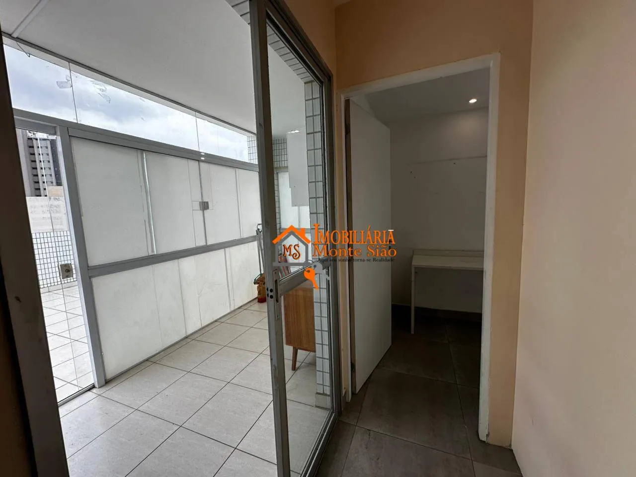 Imagem MORAR EM UM DUPLEX NO JARDIM BARBOSA É OUTRO NÍVEL! ???