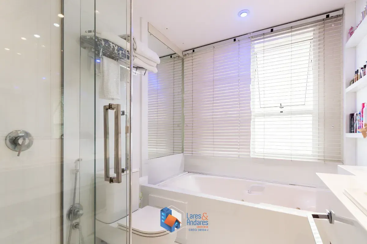 Imagem Apartamento para venda em Indianópolis com 4 quartos, sendo 3 suítes, 250m²