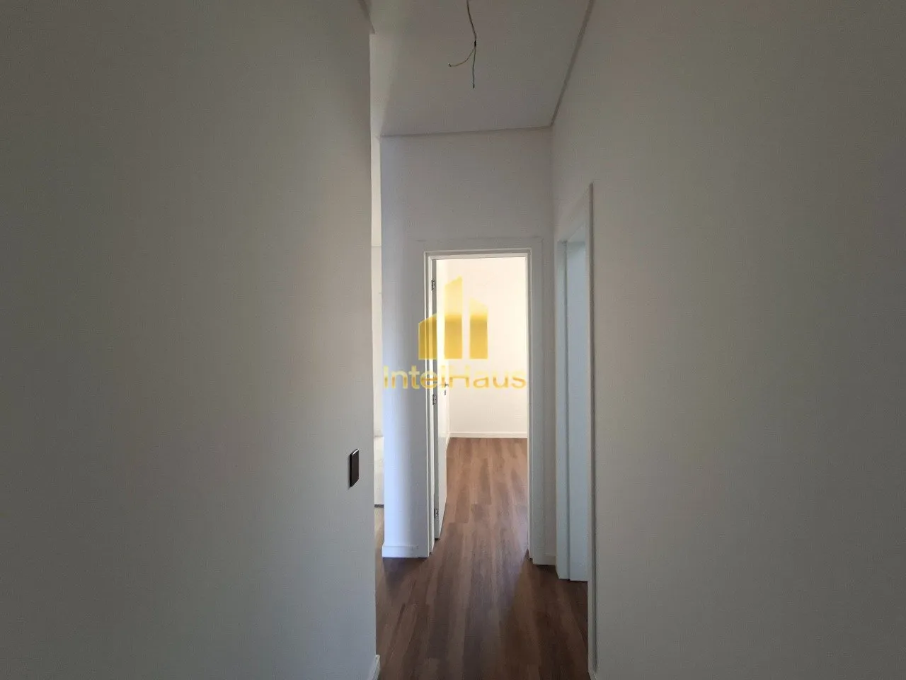 Imagem Apresentamos esta belíssima casa térrea no bairro Cachoeira, em Araucária, em localização estra...
