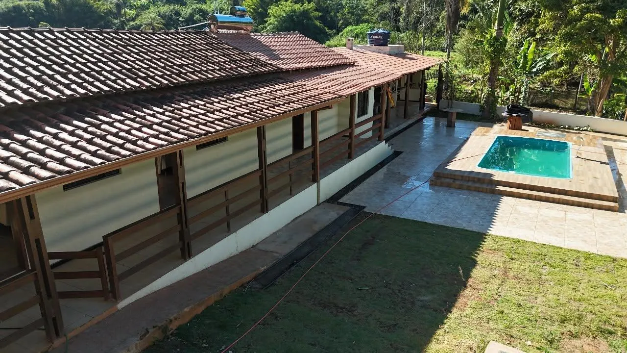 Linda Chácara à Venda em Moeda/MG / área total de 2.500 m²