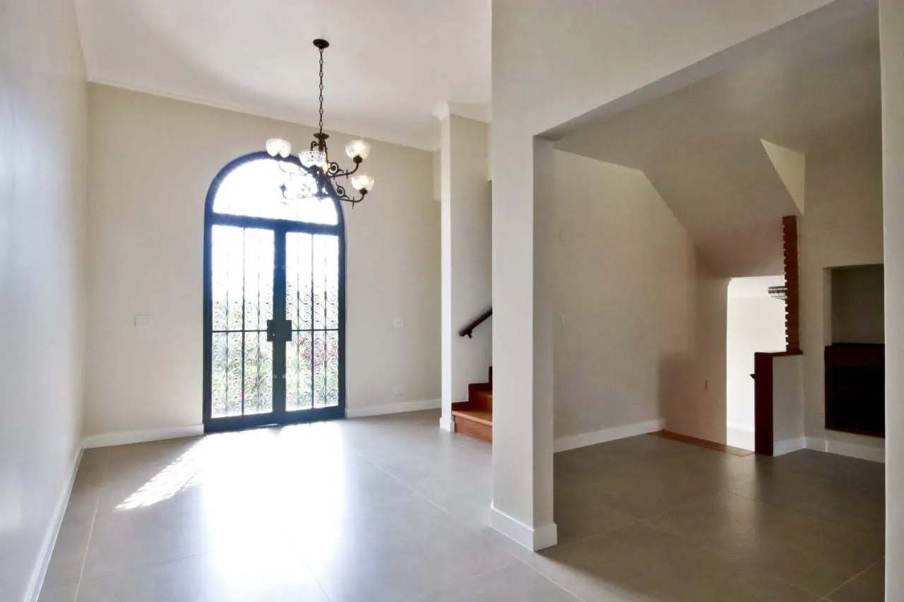 Imagem CASA RESIDENCIAL em SANTANA DE PARNAÍBA - SP, ALPHAVILLE
