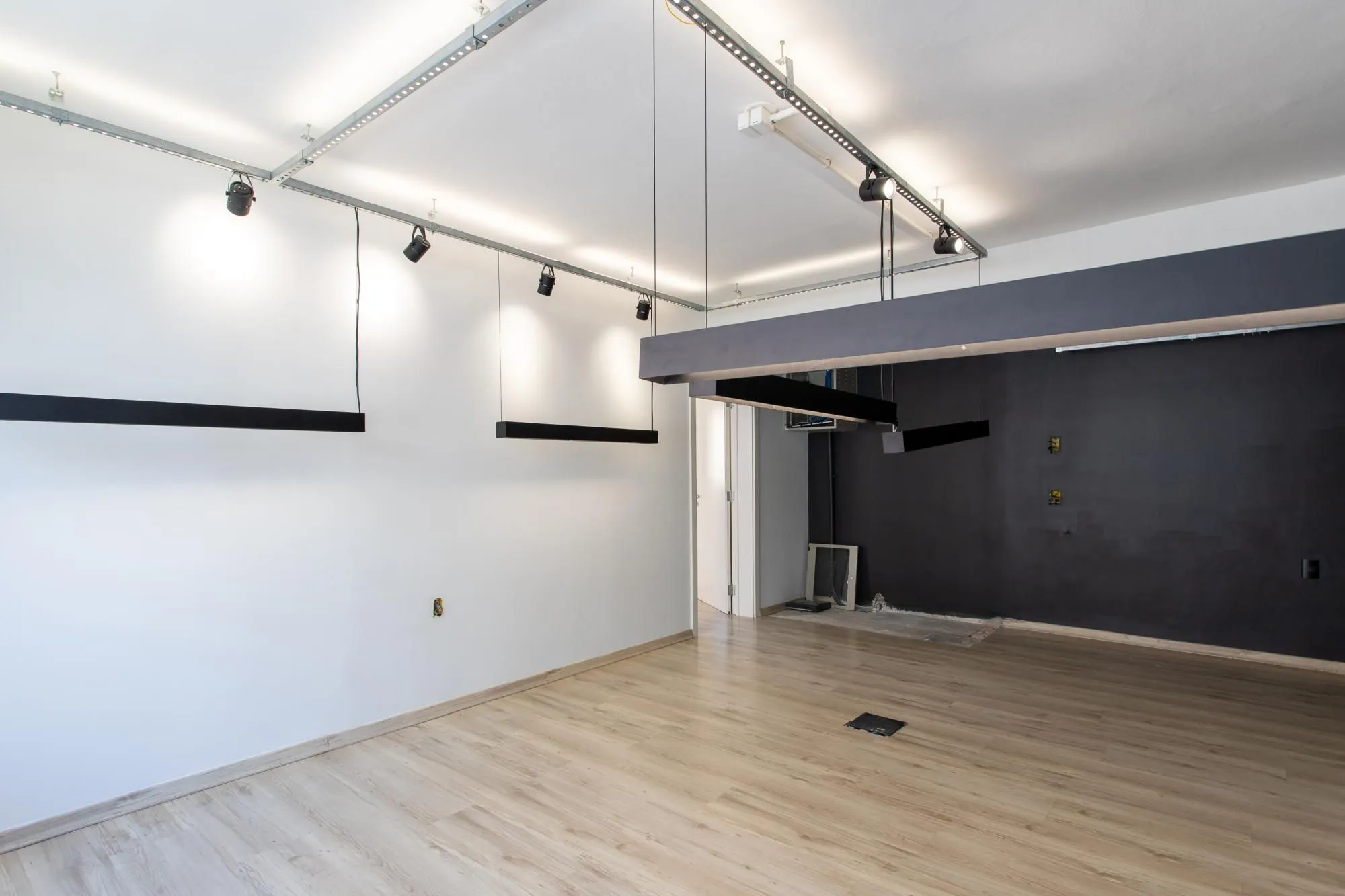 Imagem Andar inteiro com 214 m²