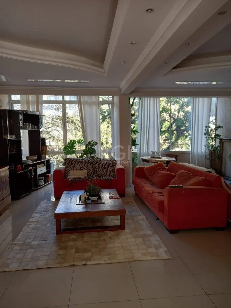 Imagem Apartamento para Venda - 150m², 3 dormitórios, 1 vaga - Bom Fim
