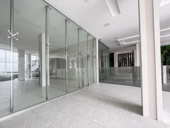 Sala Comercial à Venda, 374 m² em Centro - Balneário Camboriú