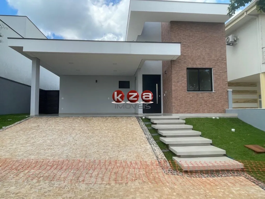 Foto do imóvel Casa de Luxo em Condomínio: 3 Quartos, 3 Suites, 3 Salas - Campinas-SP, Condomínio Residencial Luzern Swiss Park - 200m²