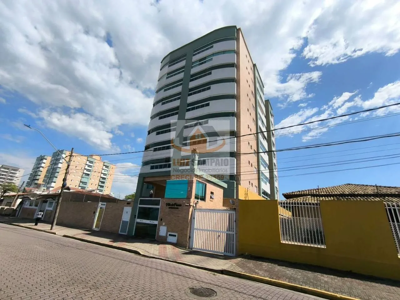 Imagem Lindo Apartamento Seminovo, Centro de Itanhaém, Praião, 2 Dormitórios (1 suíte) e 2 vagas