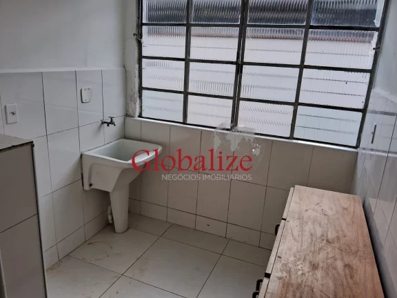 Imagem Apartamento no pavimento térreo de frente, entre os bairros Aparecida e Estuário em Santos por R$ 430.000,00