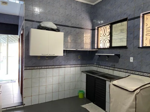 Imagem Casa com 6 Quartos à Venda, 438 m² em Jurunas - Belém