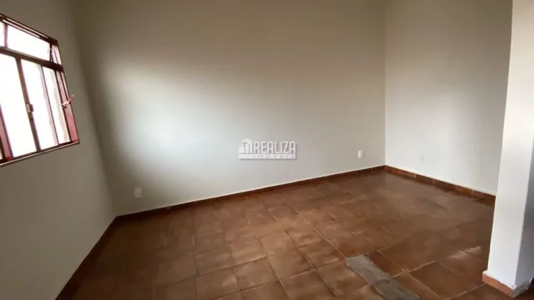 Imagem Casa à venda no bairro Conjunto Cássio Rezende em Uberaba