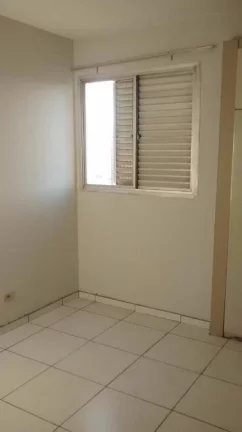 Imagem 2 dormitórios, sala, cozinha, banheiro social, lavanderia e área de serviço . Piscina, quadra de ...